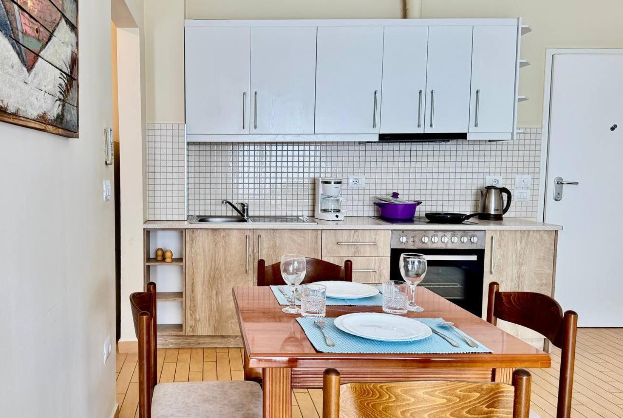 Your Comfy Apartment Sarandë 외부 사진