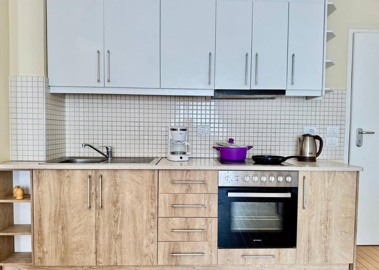 Your Comfy Apartment Sarandë 외부 사진